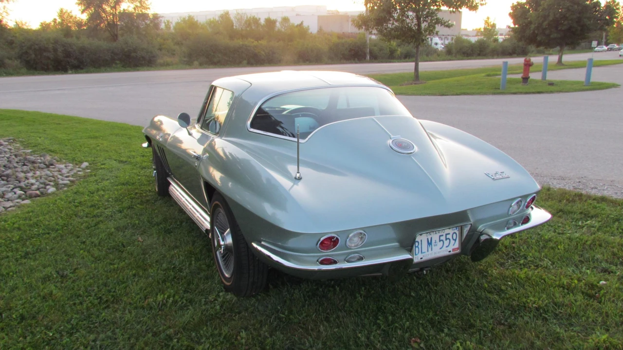 1966 Chevrolet Corvette C2 - Image 9 of 31