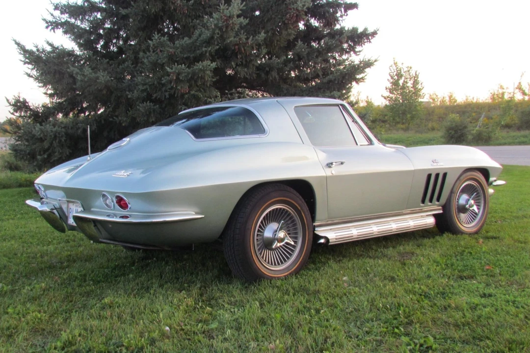 1966 Chevrolet Corvette C2 - Image 7 of 31