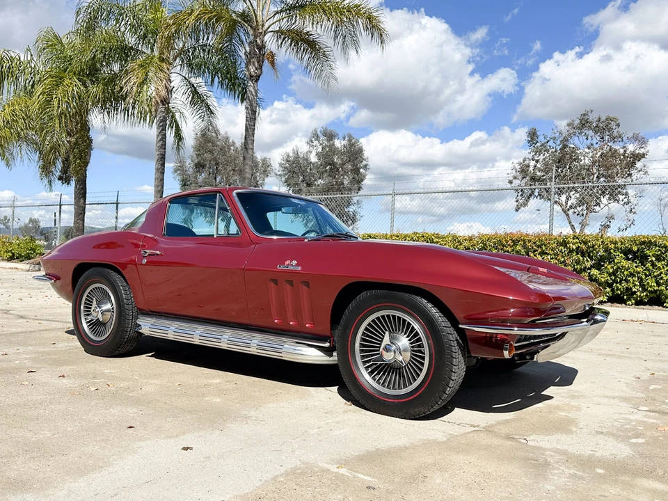1966 Chevrolet Corvette C2 - Image 9 of 31