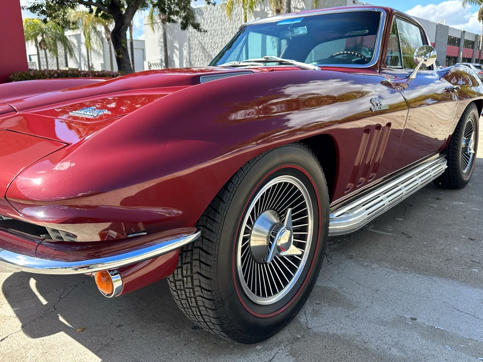 1966 Chevrolet Corvette C2 - Image 14 of 31