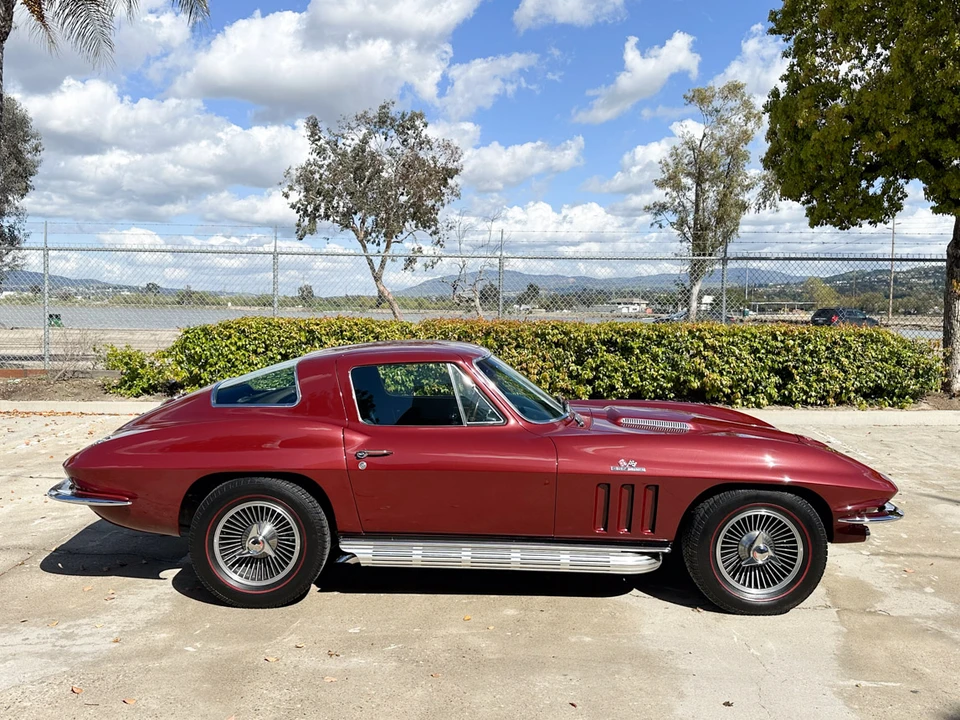 1966 Chevrolet Corvette C2 - Image 10 of 31
