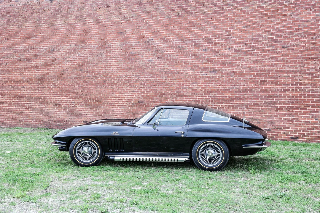 1966 Chevrolet Corvette C2 - Image 8 of 31