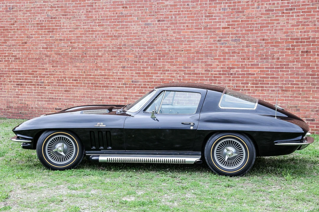 1966 Chevrolet Corvette C2 - Image 10 of 31