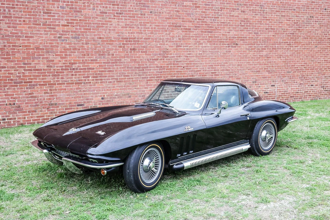 1966 Chevrolet Corvette C2 - Image 6 of 31