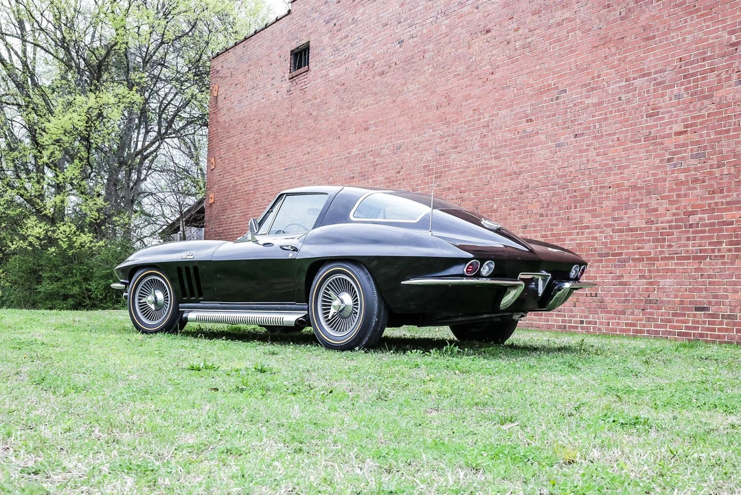 1966 Chevrolet Corvette C2 - Image 11 of 31