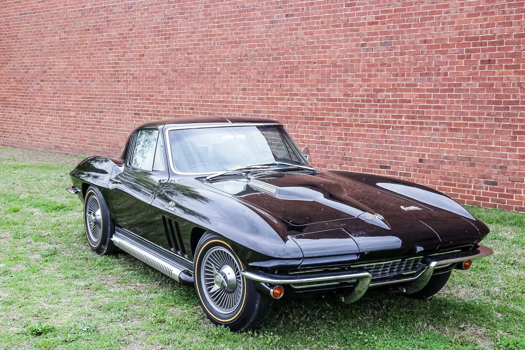 1966 Chevrolet Corvette C2 - Image 22 of 31