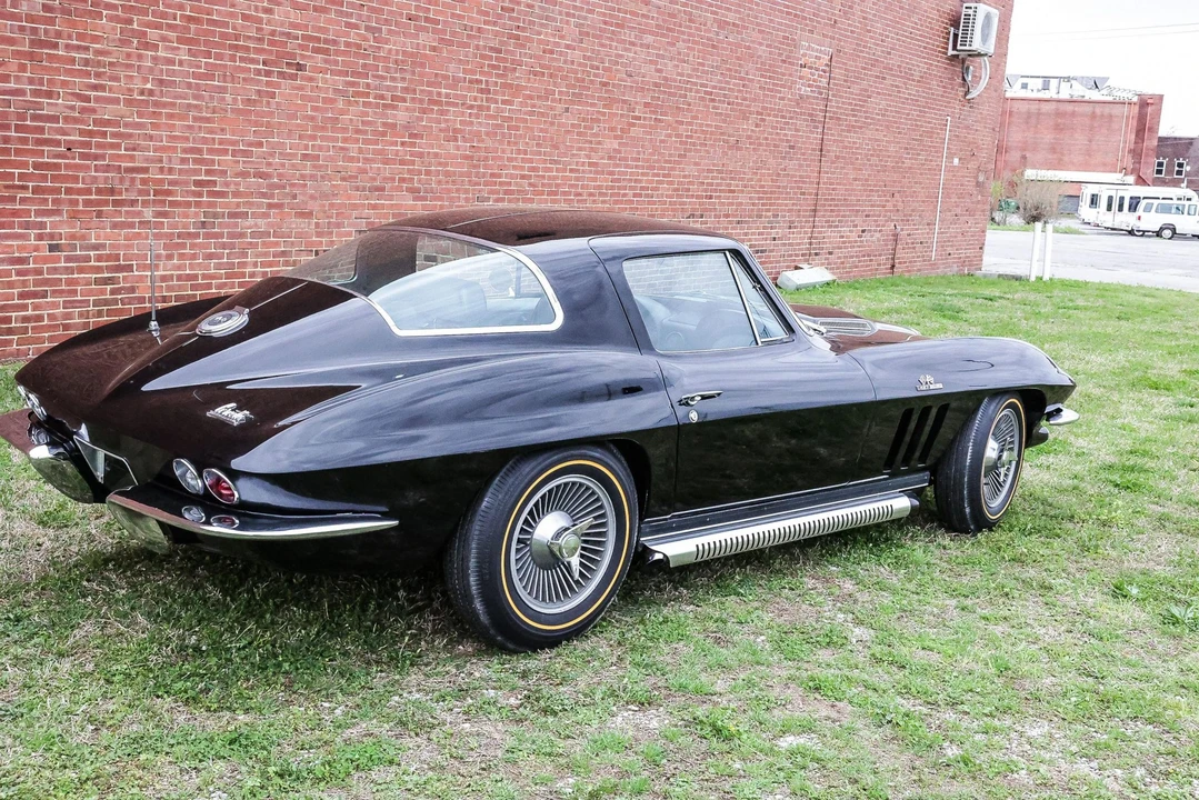 1966 Chevrolet Corvette C2 - Image 19 of 31