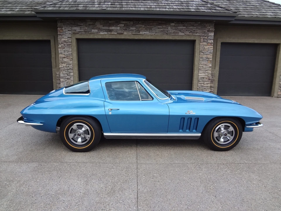 1966 Chevrolet Corvette C2 - Image 2 of 31