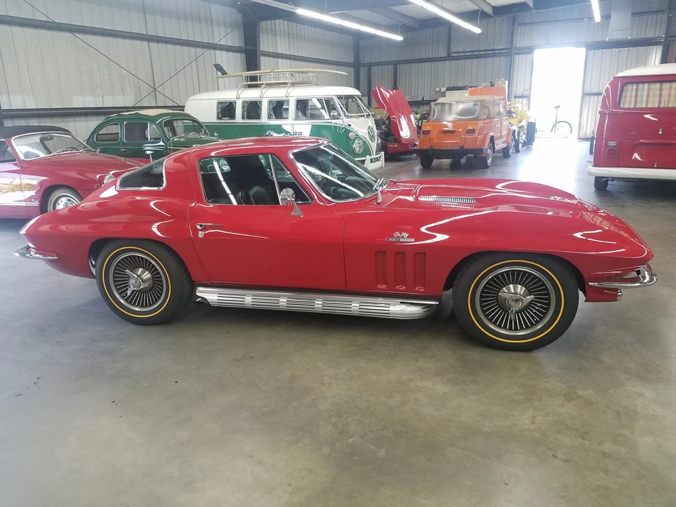 1966 Chevrolet Corvette C2 - Image 6 of 31