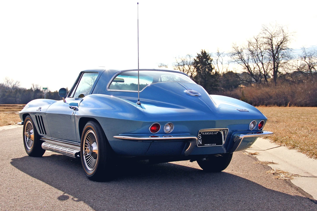 1966 Chevrolet Corvette C2 - Image 5 of 31