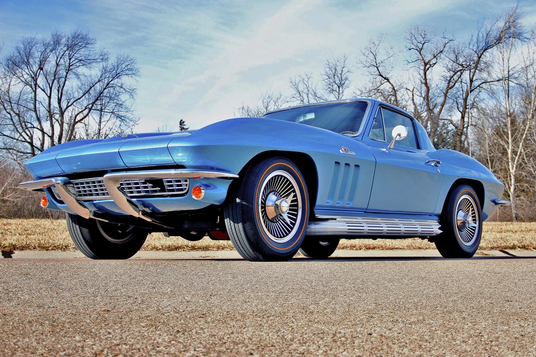 1966 Chevrolet Corvette C2 - Image 2 of 31