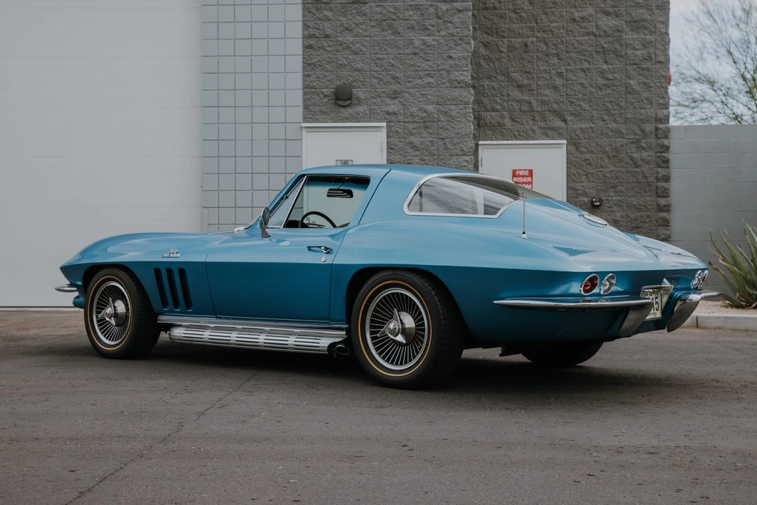 1966 Chevrolet Corvette C2 - Image 9 of 31