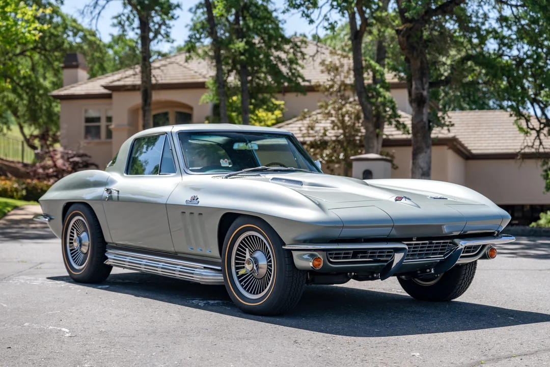 1966 Chevrolet Corvette C2 - Image 4 of 31