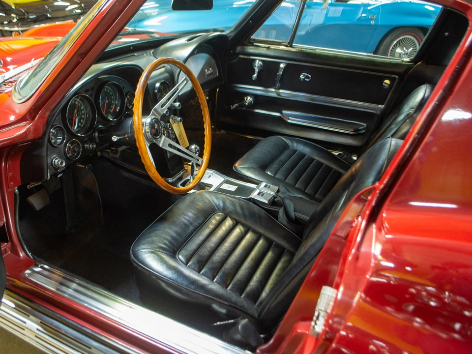 1966 Chevrolet Corvette C2 - Image 30 of 31