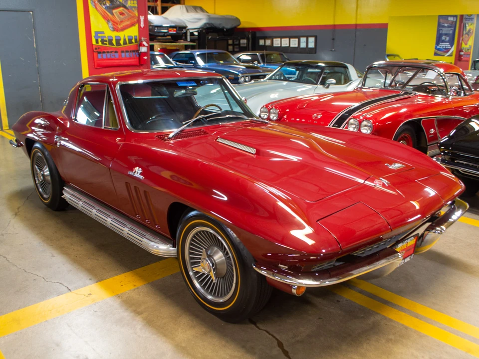 1966 Chevrolet Corvette C2 - Image 14 of 31