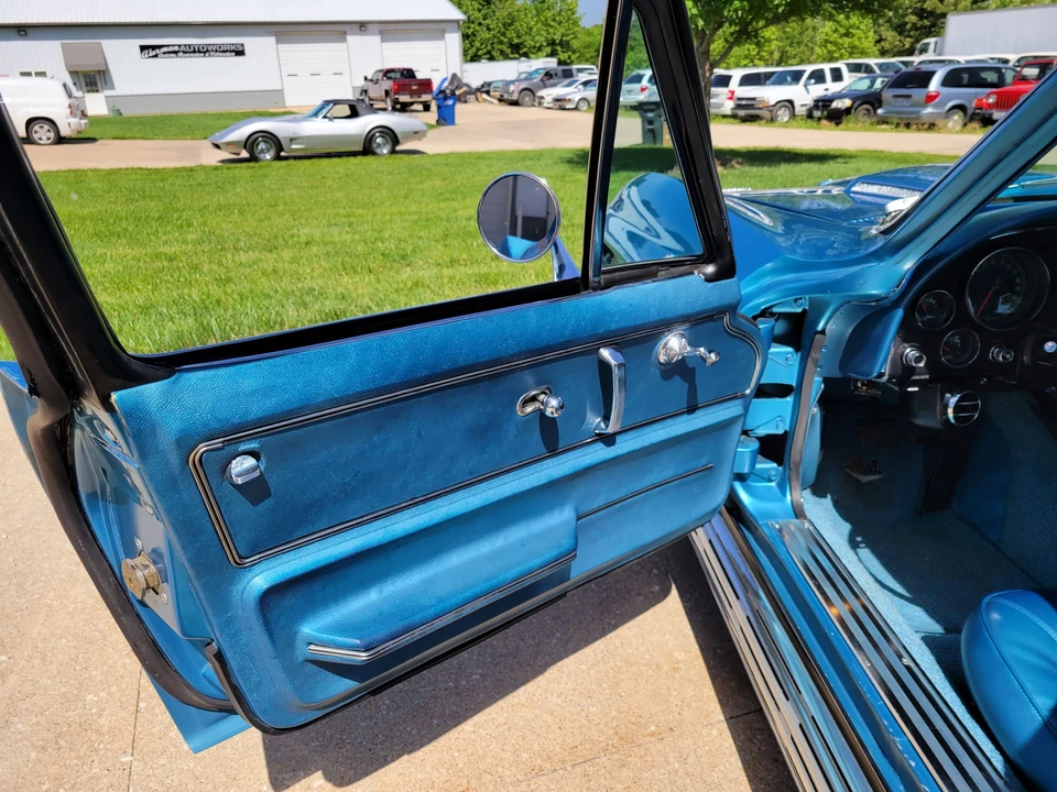 1966 Chevrolet Corvette C2 427 - Image 29 of 31