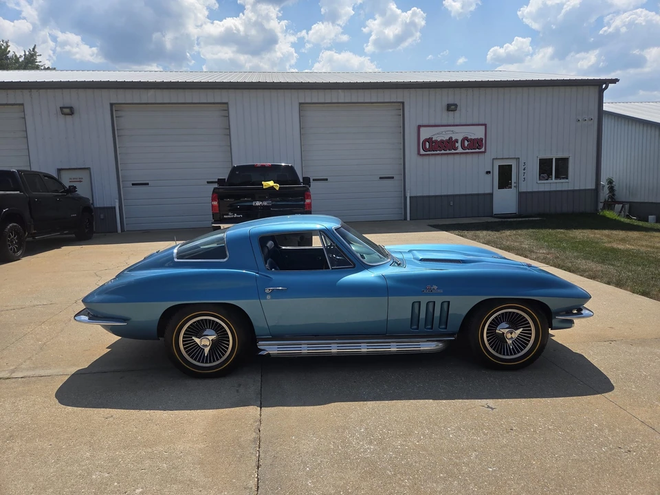 1966 Chevrolet Corvette C2 427 - Image 11 of 31