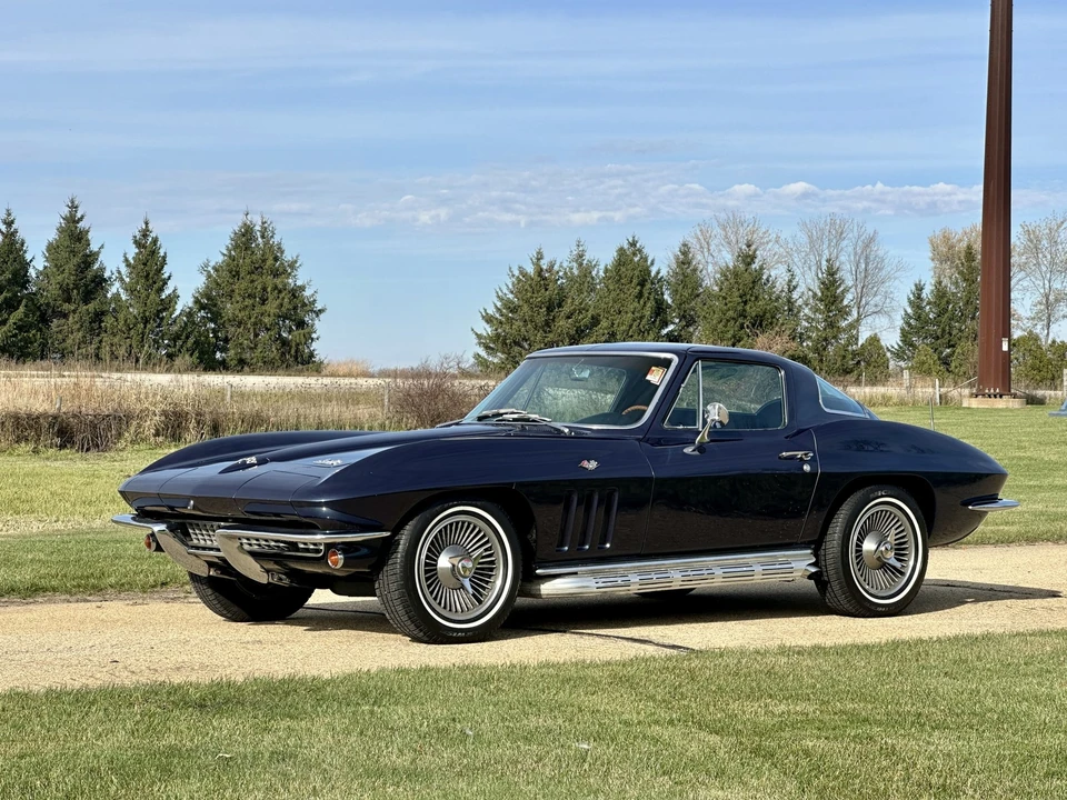1966 Chevrolet Corvette C2 - Image 8 of 31