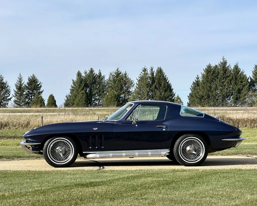 1966 Chevrolet Corvette C2 - Image 9 of 31