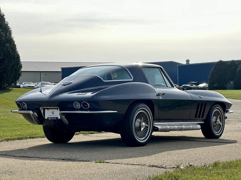 1966 Chevrolet Corvette C2 - Image 17 of 31