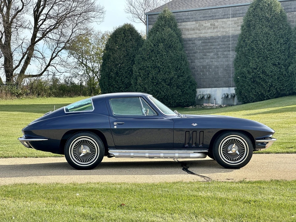 1966 Chevrolet Corvette C2 - Image 18 of 31