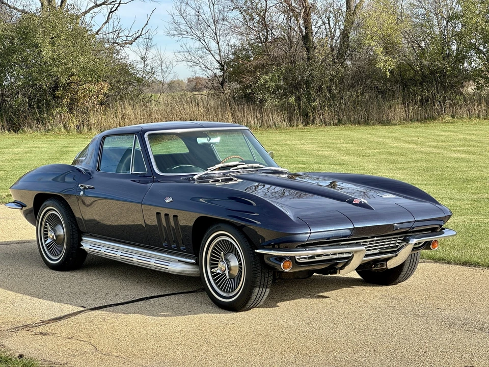 1966 Chevrolet Corvette C2 - Image 21 of 31