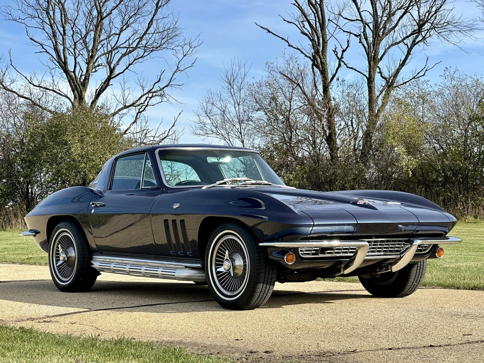 1966 Chevrolet Corvette C2 - Image 23 of 31