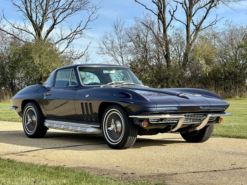 1966 Chevrolet Corvette C2 - Image 25 of 31