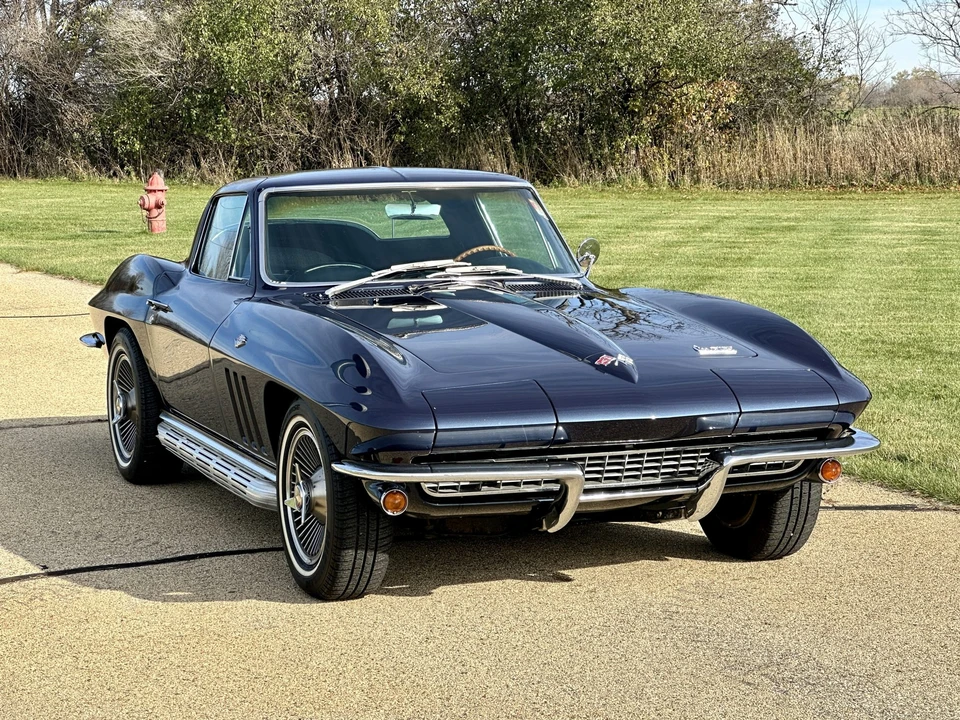 1966 Chevrolet Corvette C2 - Image 28 of 31