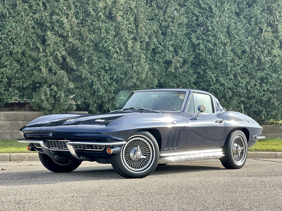 1966 Chevrolet Corvette C2 - Image 3 of 31