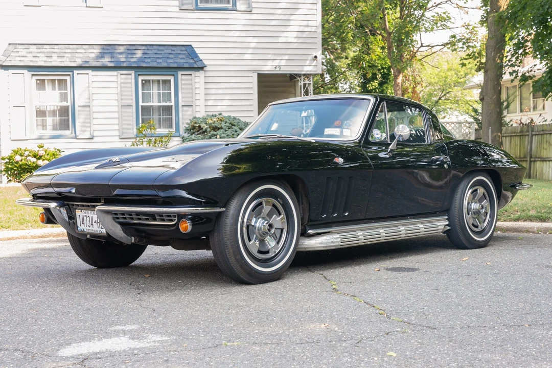 1966 Chevrolet Corvette C2 - Image 1 of 31