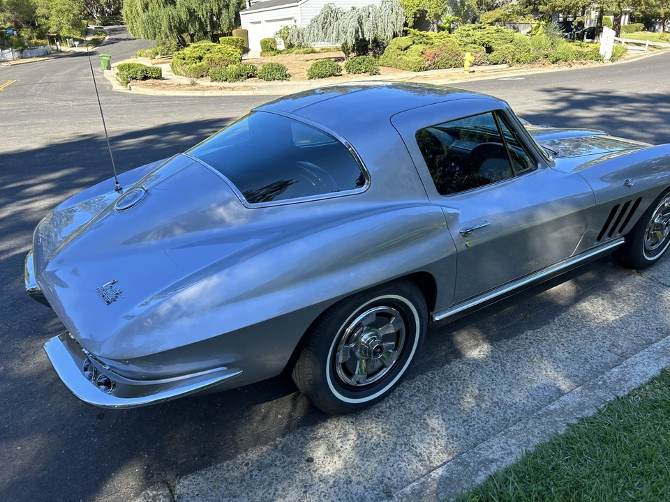 1966 Chevrolet Corvette C2 - Image 17 of 31