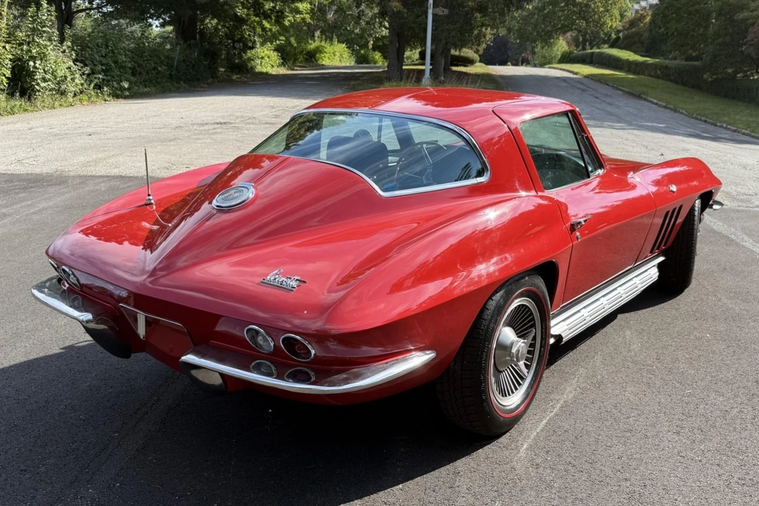 1966 Chevrolet Corvette C2 - Image 19 of 31
