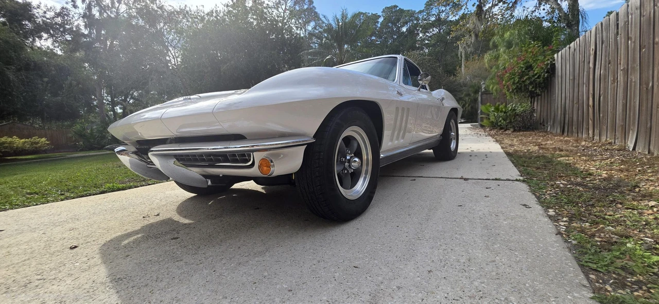 1966 Chevrolet Corvette C2 - Image 2 of 31