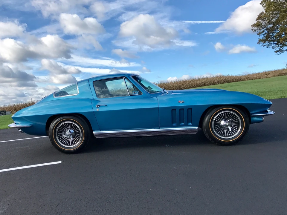 1966 Chevrolet Corvette C2 - Image 6 of 31