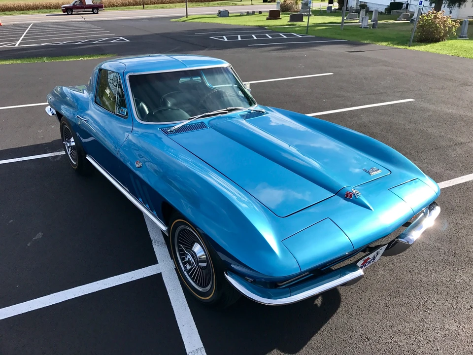 1966 Chevrolet Corvette C2 - Image 3 of 31