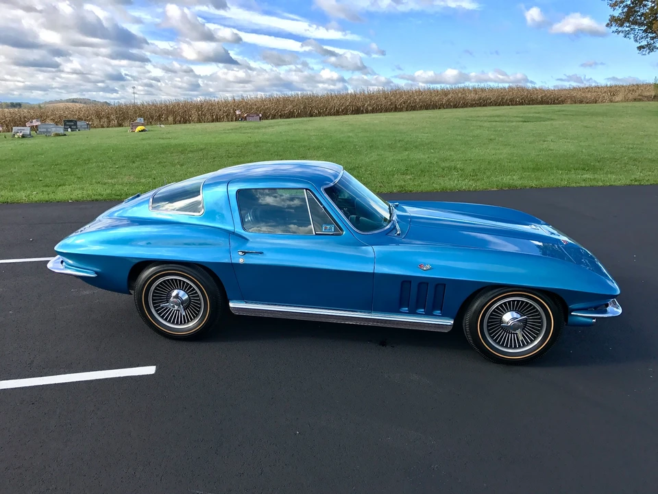 1966 Chevrolet Corvette C2 - Image 5 of 31