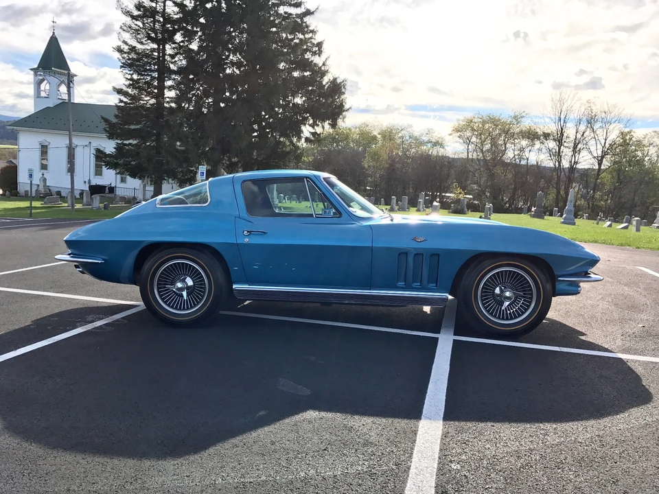 1966 Chevrolet Corvette C2 - Image 23 of 31