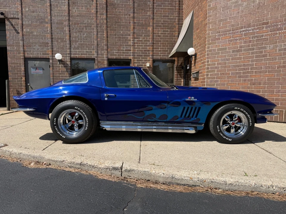 1966 Chevrolet Corvette C2 - Image 13 of 21