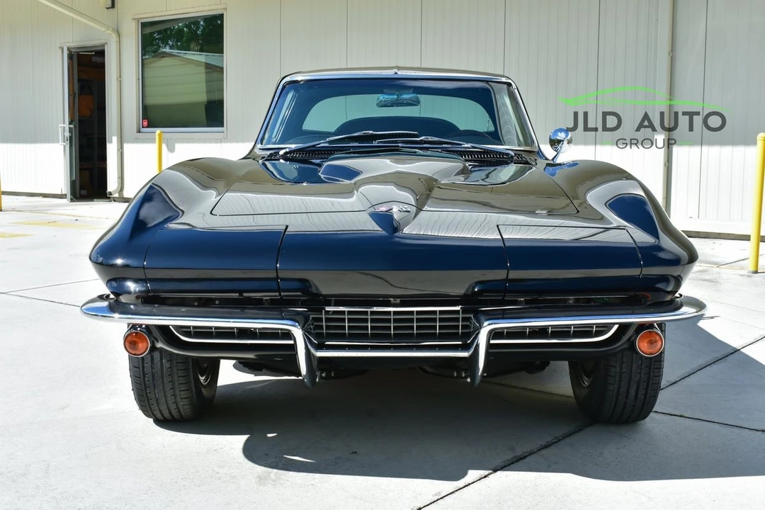 1966 Chevrolet Corvette C2 - Image 2 of 31