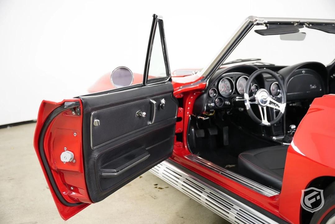 1966 Chevrolet Corvette C2 - Image 13 of 21