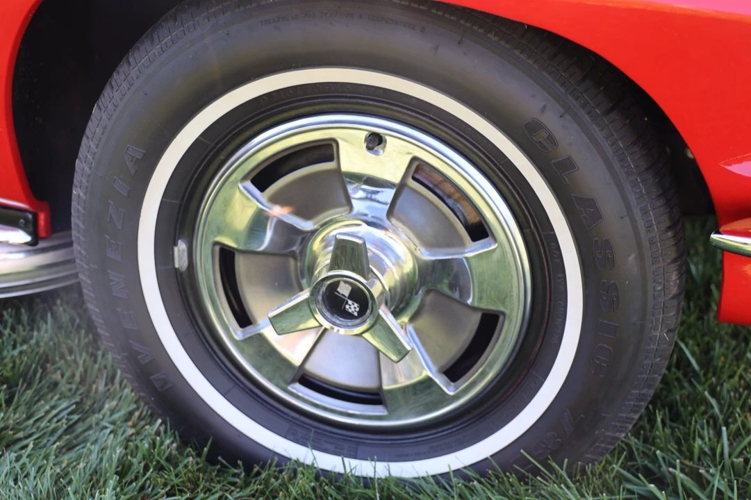 1966 Chevrolet Corvette C2 - Image 24 of 31