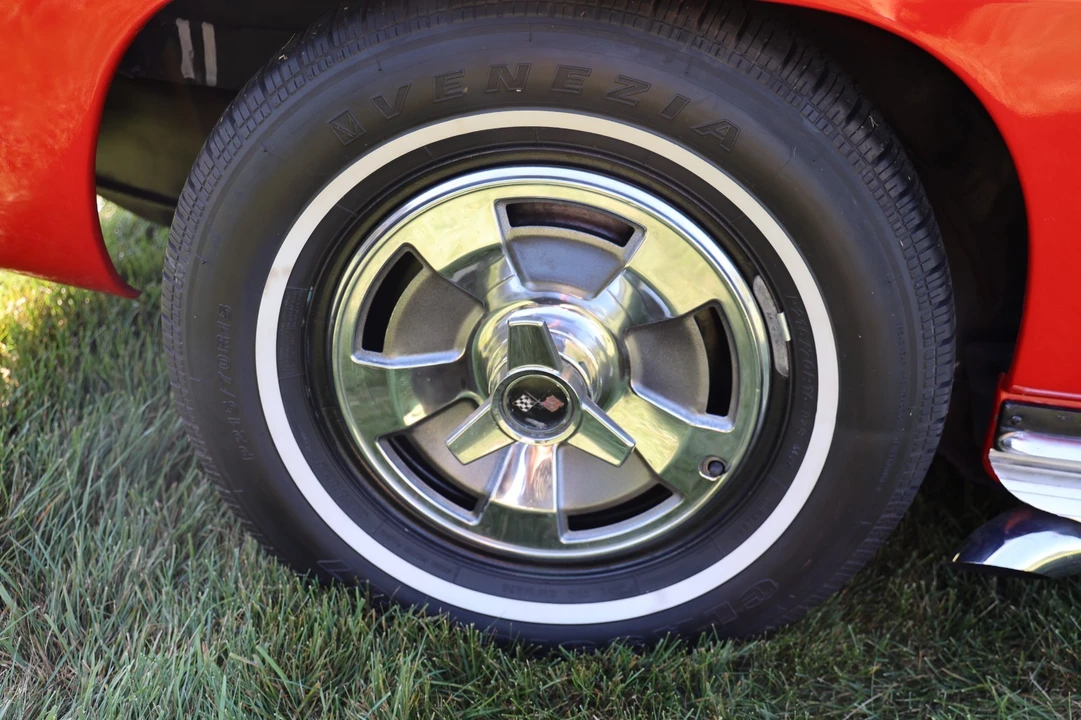 1966 Chevrolet Corvette C2 - Image 25 of 31