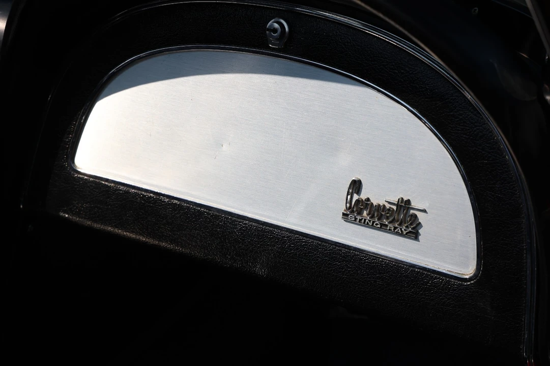 1966 Chevrolet Corvette C2 - Image 14 of 31