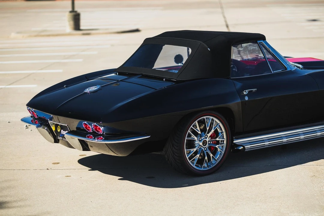 1966 Chevrolet Corvette C2 - Image 10 of 12