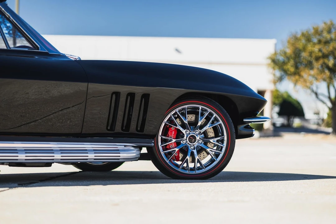1966 Chevrolet Corvette C2 - Image 11 of 12