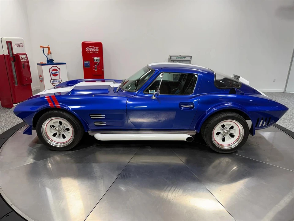 1966 Chevrolet Corvette C2 - Image 11 of 31