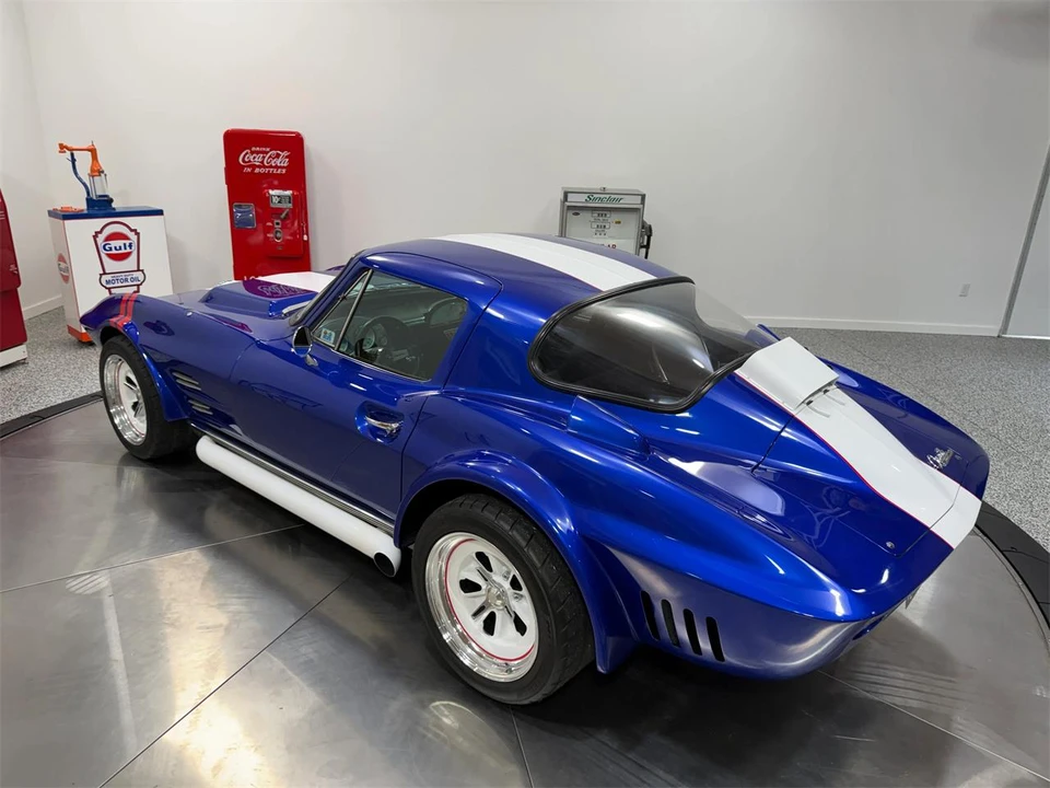 1966 Chevrolet Corvette C2 - Image 13 of 31