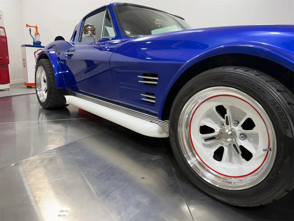 1966 Chevrolet Corvette C2 - Image 24 of 31