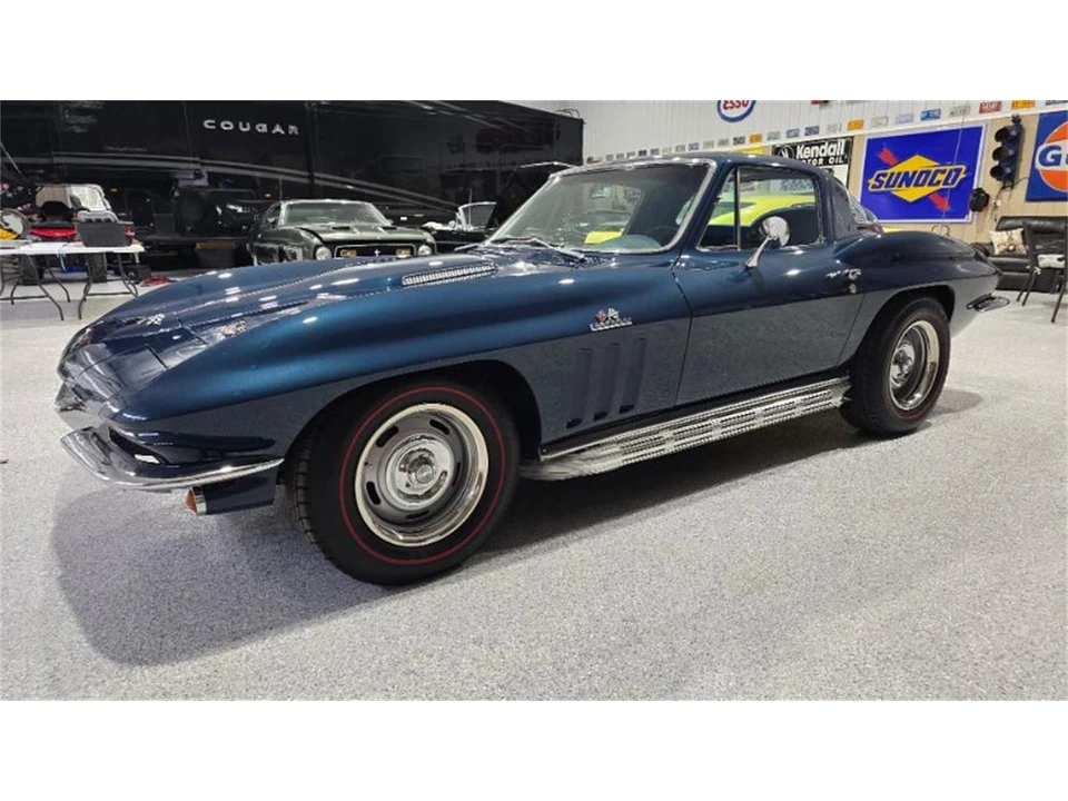 1966 Chevrolet Corvette C2 - Image 2 of 22